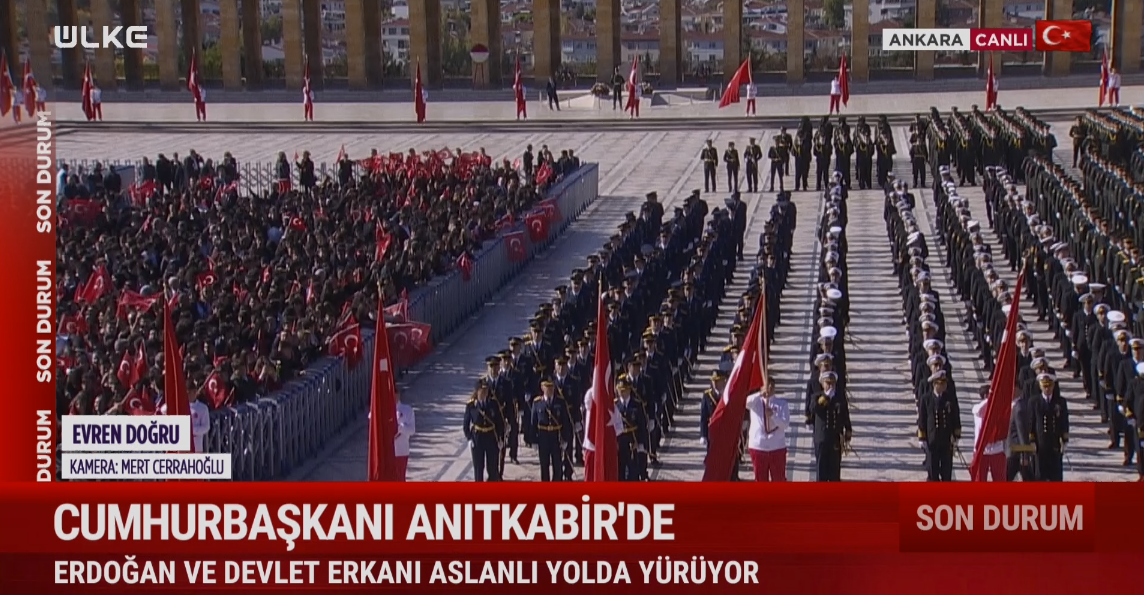 Cumhurbaşkanı Recep Tayyip Erdoğan başkanlığındaki devlet erkanı, 29 Ekim Cumhuriyet Bayramı ve Cumhuriyet'in ilanının 102. Kuruluş yıl dönümü dolayısıyla Anıtkabir'i ziyaret etti.