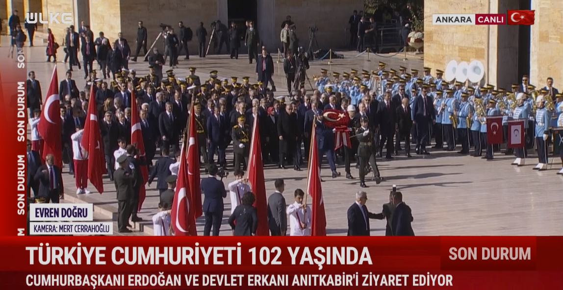 Türkiye Cumhuriyeti'nin 102. kuruluş yıl dönümü tüm yurtta törenlerle kutlanıyor.