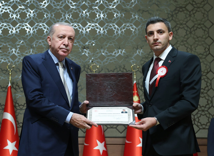 Erdogan Kaymakam (2)