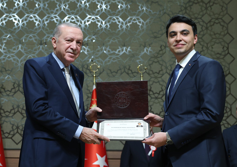 Erdogan Kaymakam (4)