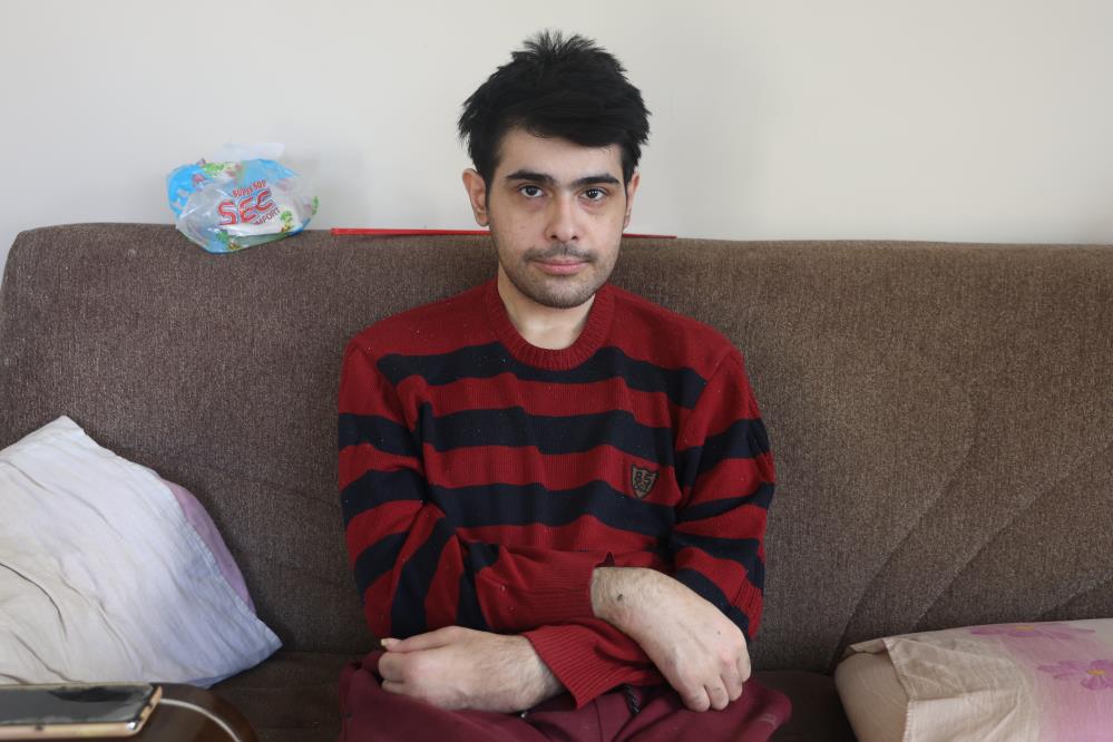3 yıl boyunca tırnaklarını bile kesmemişti! Türkiye'nin konuştuğu Barış'ın hastalığı belli oldu