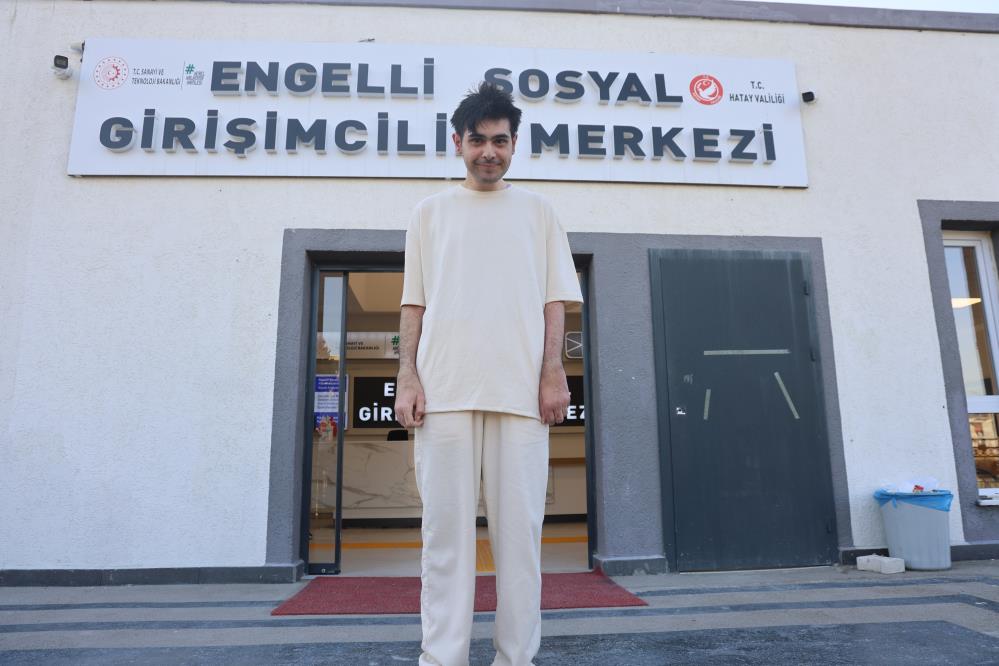 3 yıl boyunca tırnaklarını bile kesmemişti! Türkiye'nin konuştuğu Barış'ın hastalığı belli oldu
