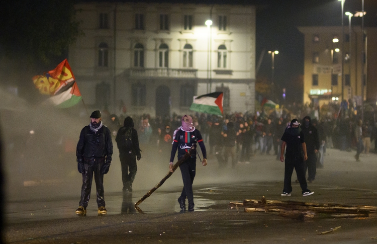 Israil Protesto (9)
