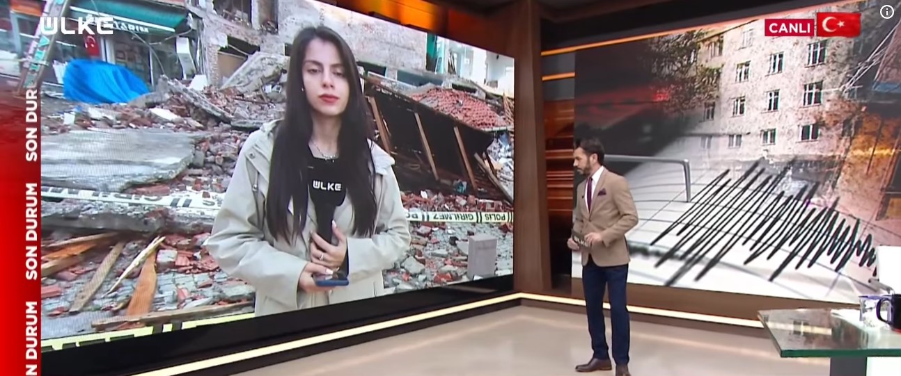 Sındırgı'da peş peşe depremler! Çöken binaları ÜLKE TV görüntüledi