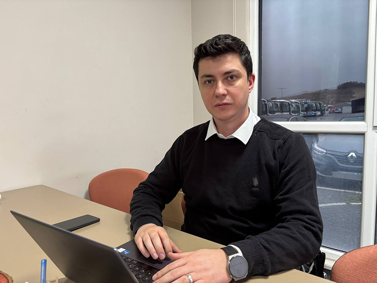 Bilişim Uzmanı Emre Özcan