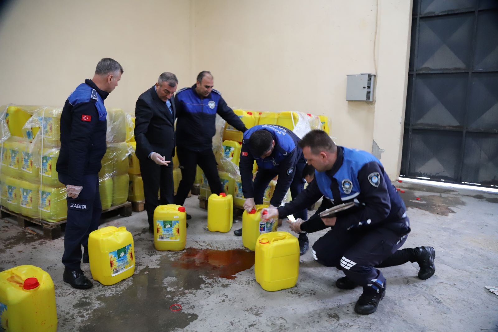 Su Karistirilmis Sivi Yag (1)