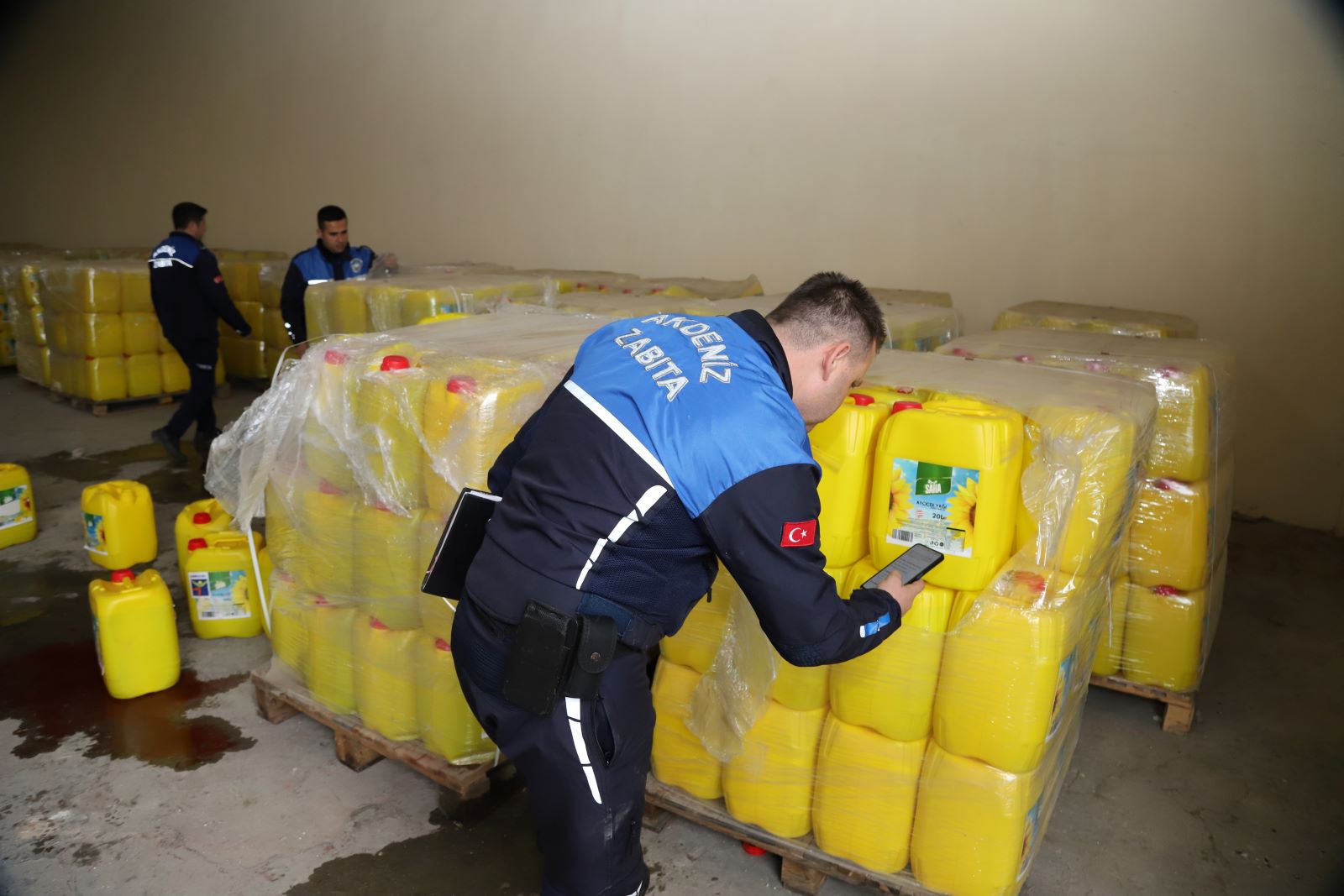 Su Karistirilmis Sivi Yag (3)