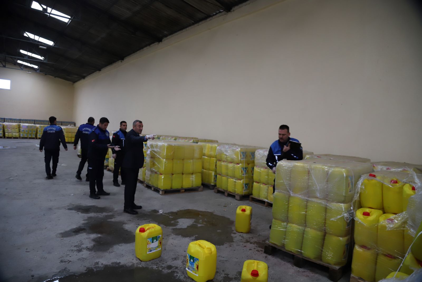 Su Karistirilmis Sivi Yag (5)