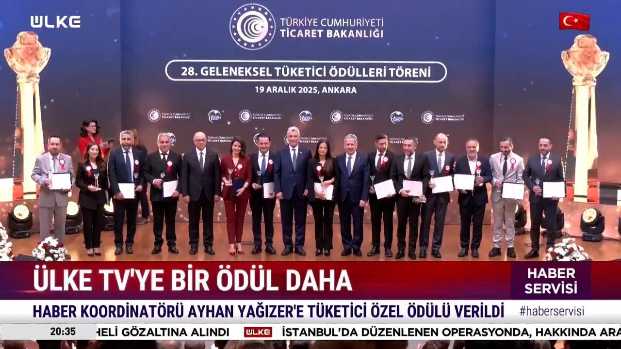 Ulketv Odul Ayhan Yagizer (2)