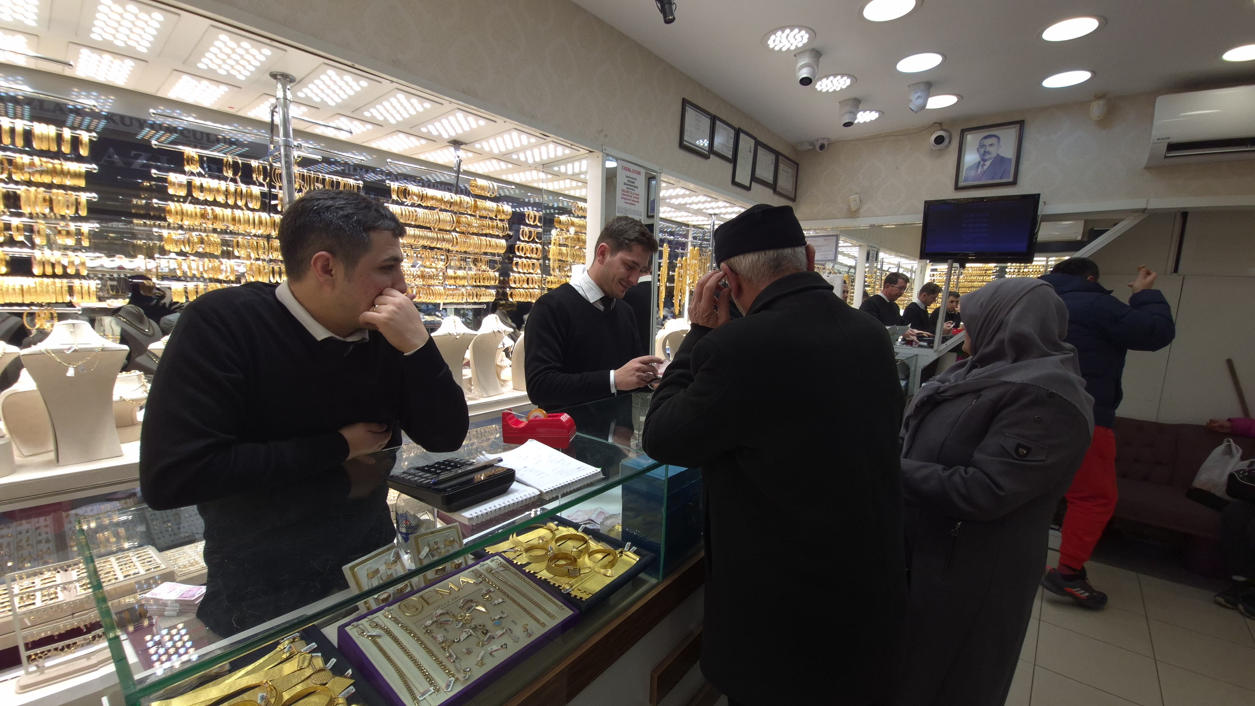 700 Bin Liralık Vurgun (2)