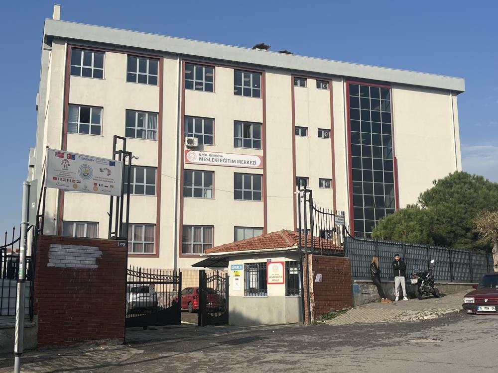 Izmir Ogretmen Ogrenci (1)