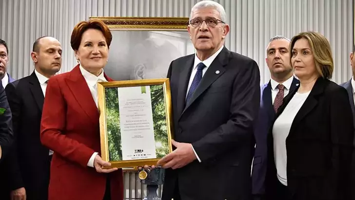 Meral Akşener Müsavat Dervişoğlu
