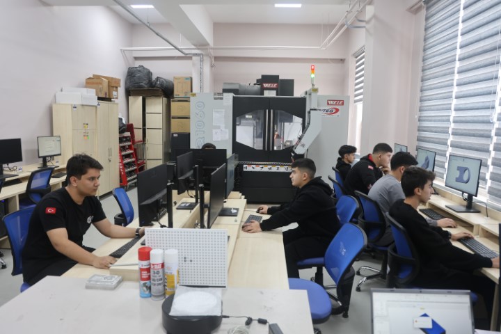 Meslek Lisesinde 12 Milyon Lira Ciro (3)