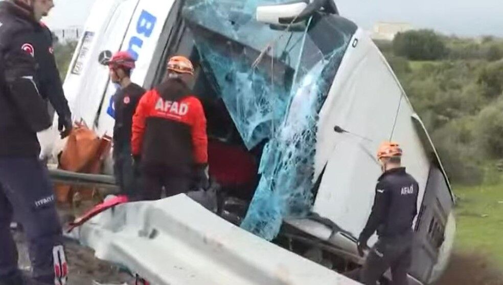 Otobüs şarampole uçtu: Çok sayıda ölü var