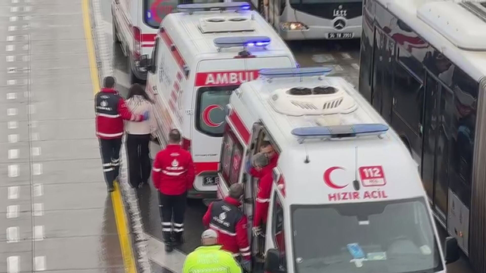 Avcilar Metrobus Carpisti (1)