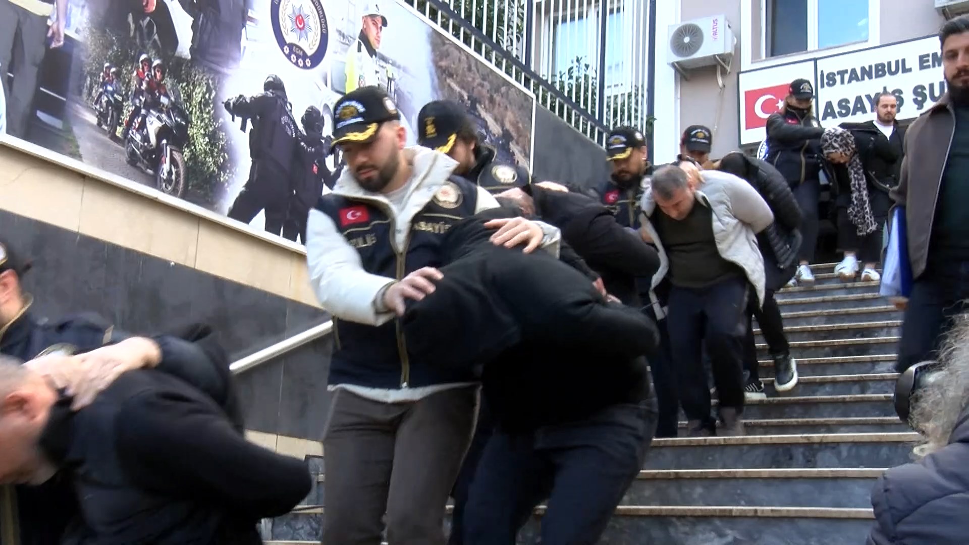 Bakırköy'de 30 Milyon Dolarlık Hırsızlık (2)