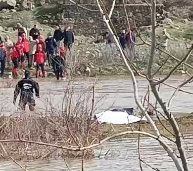 D I Y A R B A K I R’ D A 13 G U N D U R K A Y I P O L A R A K A R A 1148062 340963