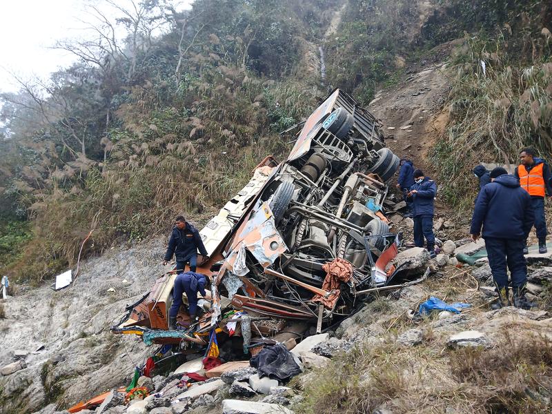 Nepal Otobus Kazasi (2)
