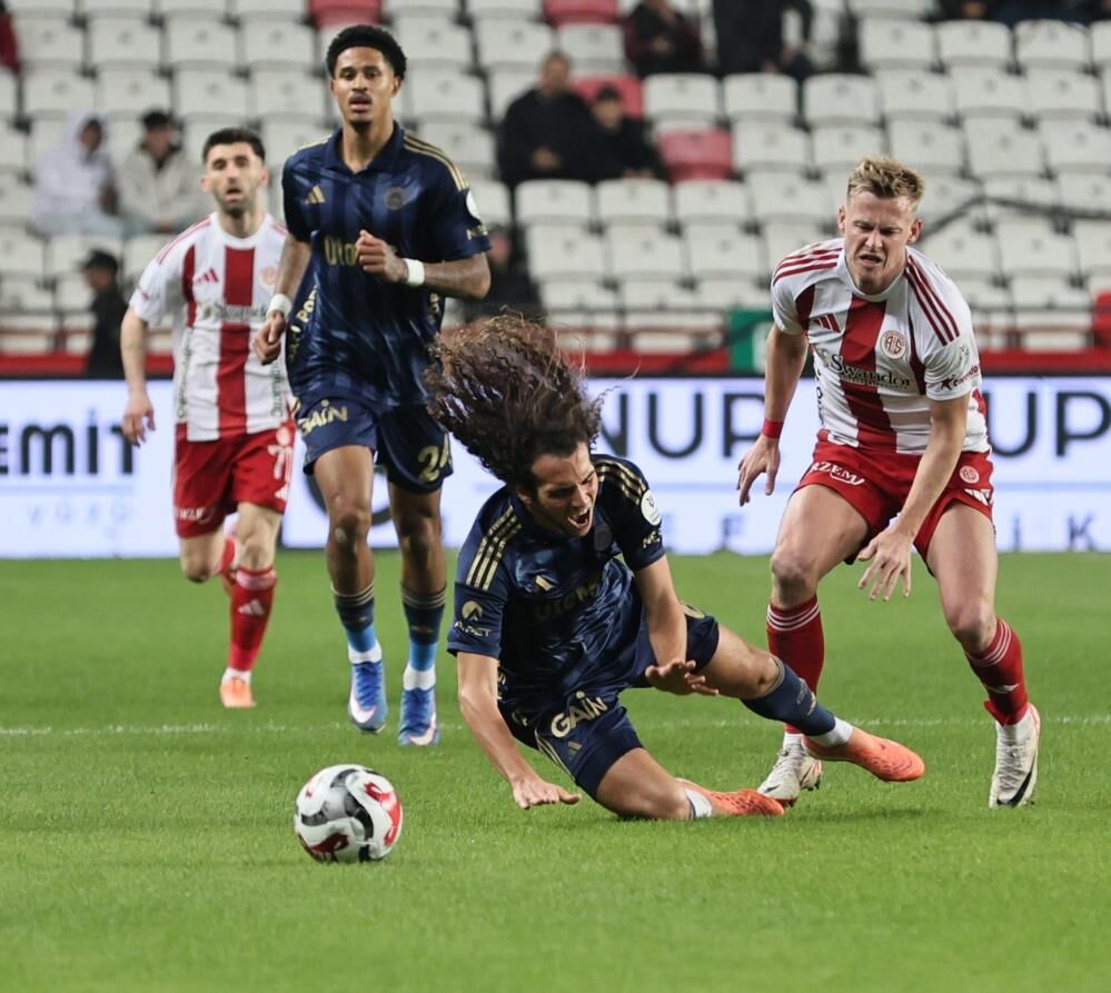 Antalyaspor Fenerbahce