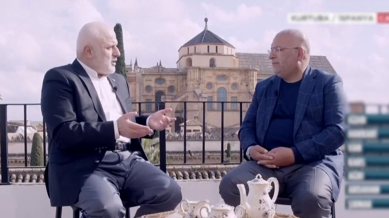 Ülke TV'den Kurtuba Ulu Camii önünde bir ilk