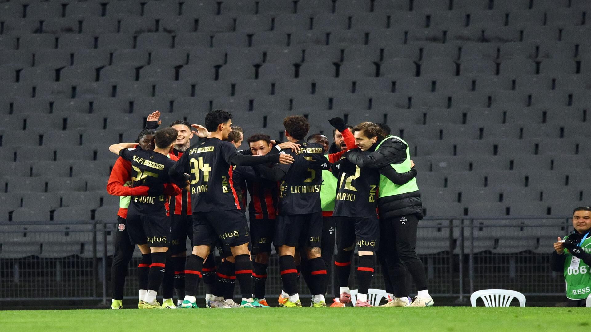 Fatih Karagümrük 2 Fenerbahce Mac Sonucu Sondakika Spor Futbol (22)