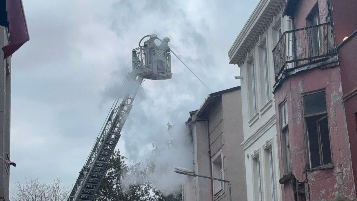 Istanbul Fatih Yangin-1