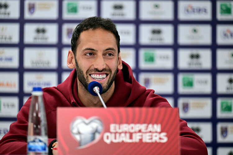 Kosova Türkiye Maçı Öncesi Flaş Sözler Montella Hakan Çalhanoğlu Kaptan (4)