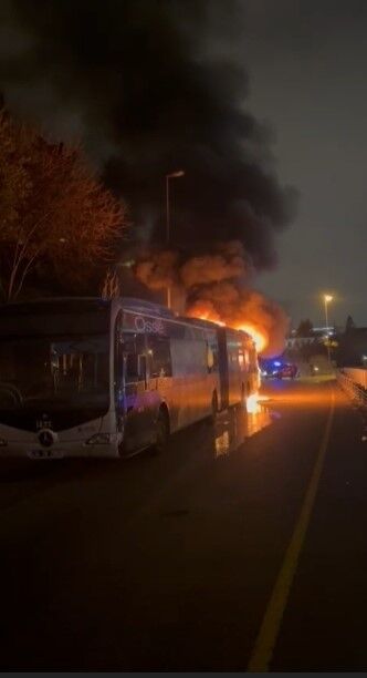 Metrobus Istanbul Yangın Sondakika Haber (1)