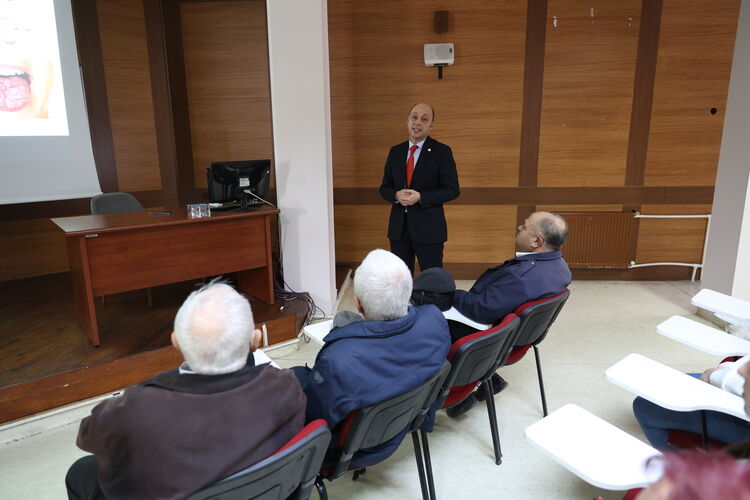 Yaşlılarda Alzheimer Riskine Dikkat