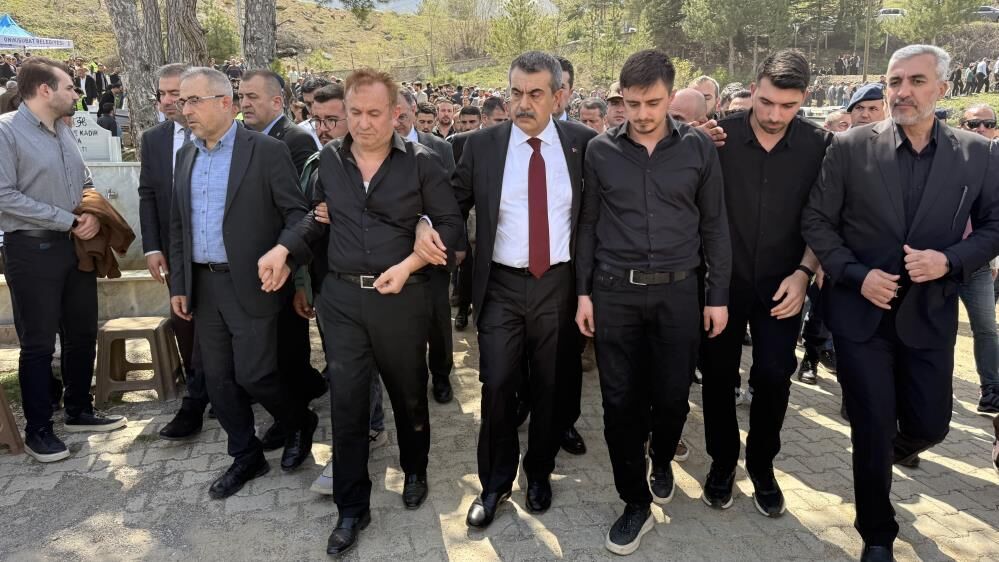 Öğretmen Ayla Kara'nın eşinden duygu yüklü sözler