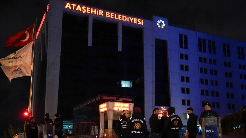 Ataşehir Belediyesi'ne operasyon! CHP'li belediye başkanı gözaltına alındı