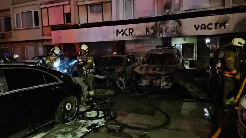 Besiktas Arac Yangin (1)