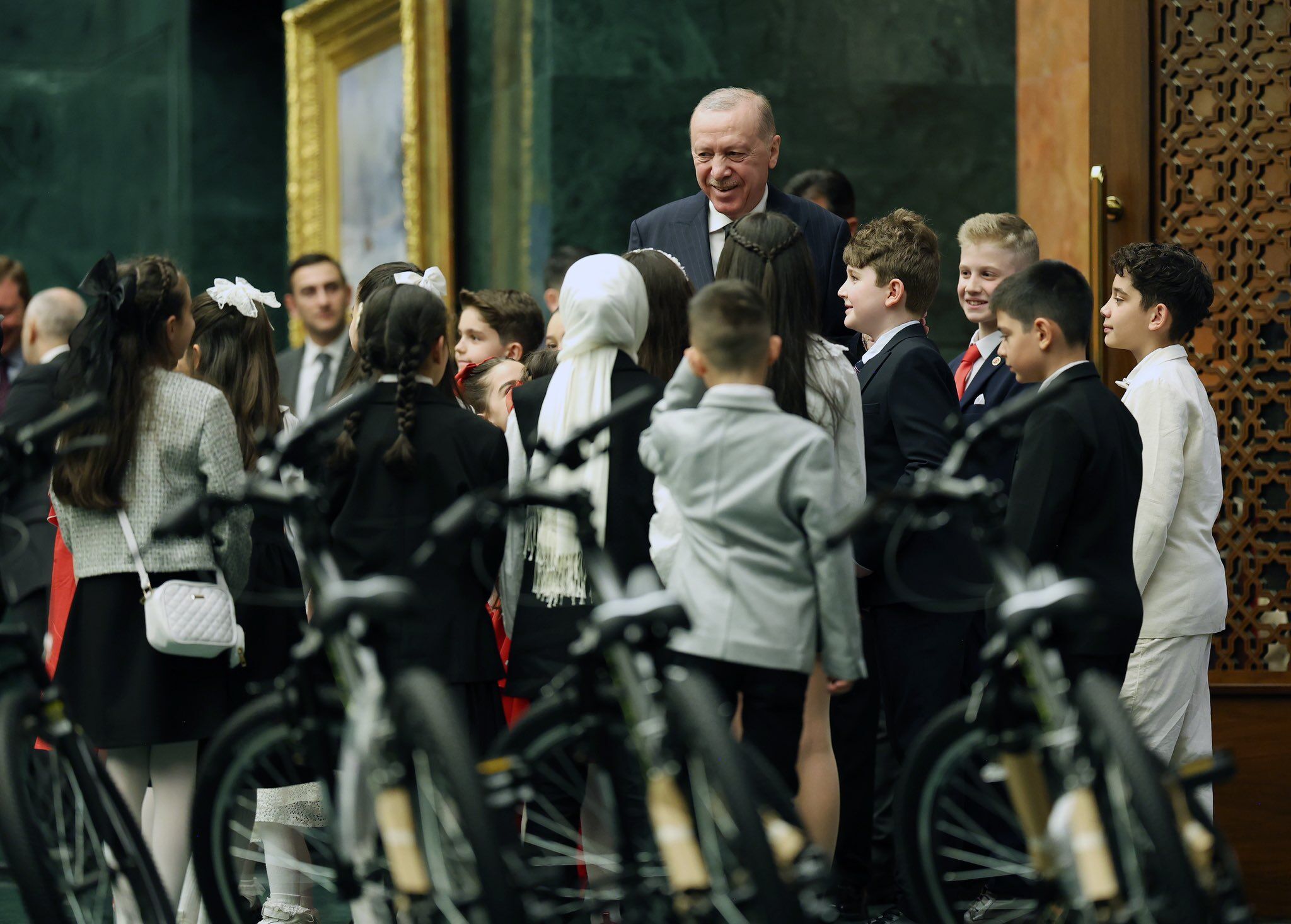 Cumhurbaskani Erdogan 23 Nisan (5)