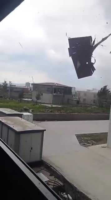 Diyarbakır Rüzgar Fırtına Çatı Uçması (2)