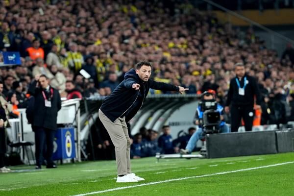 Fenerbahce 2 1 Çaykur Rizespor Süper Lig 30.Hafta Puan Durumu (3)