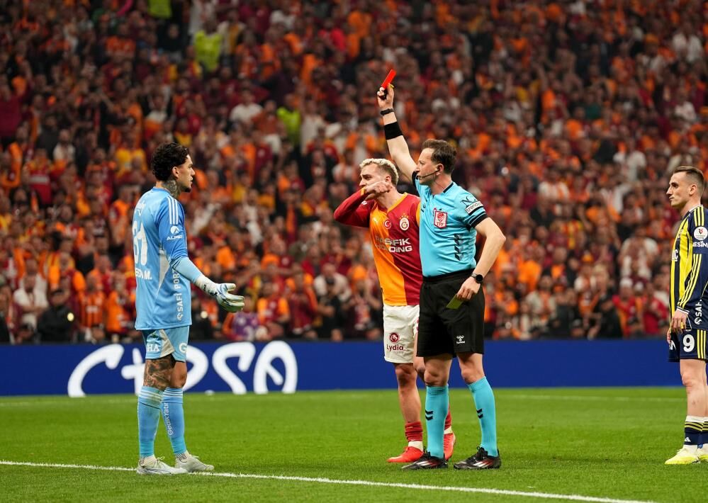 Fenerbahçe'de Ederson dönemi sona erdi!