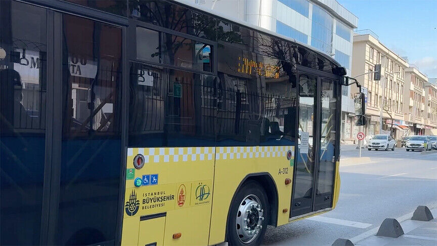 Bağcılar'da İETT otobüsü çocuğa çarptı!