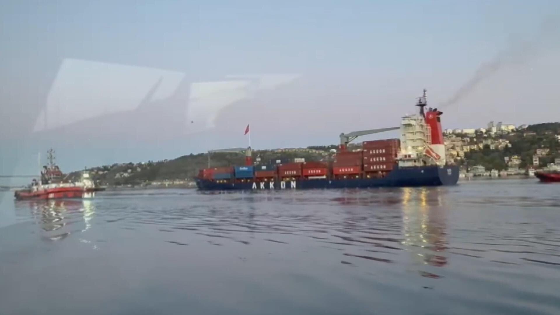 Istanbul Bogazi Gemi (2)