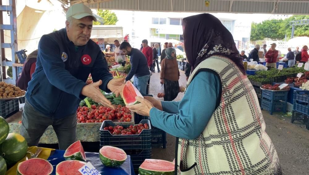 Karpuz Satısa Cikti