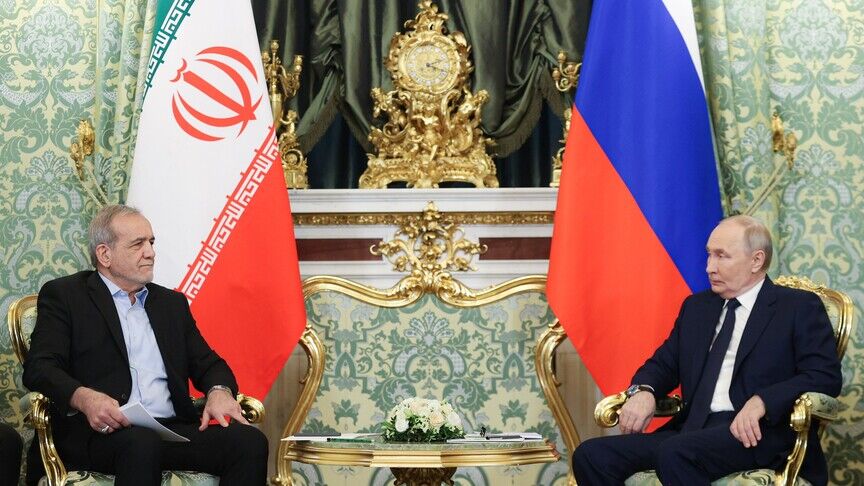 Putin Pezeşkiyan ile görüştü!