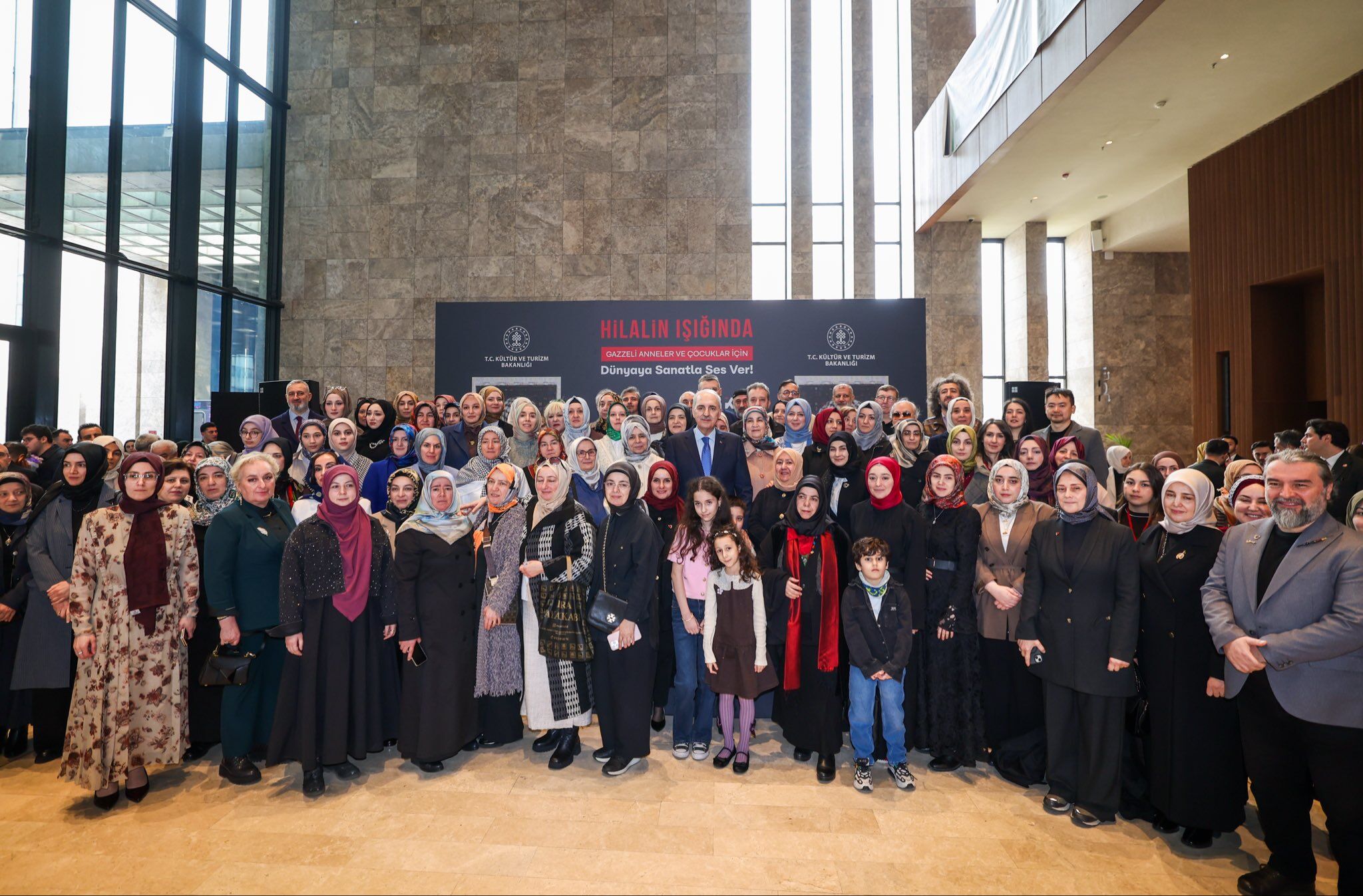Türk Kızılayı Numan Kurtulmuş Sergi (1)