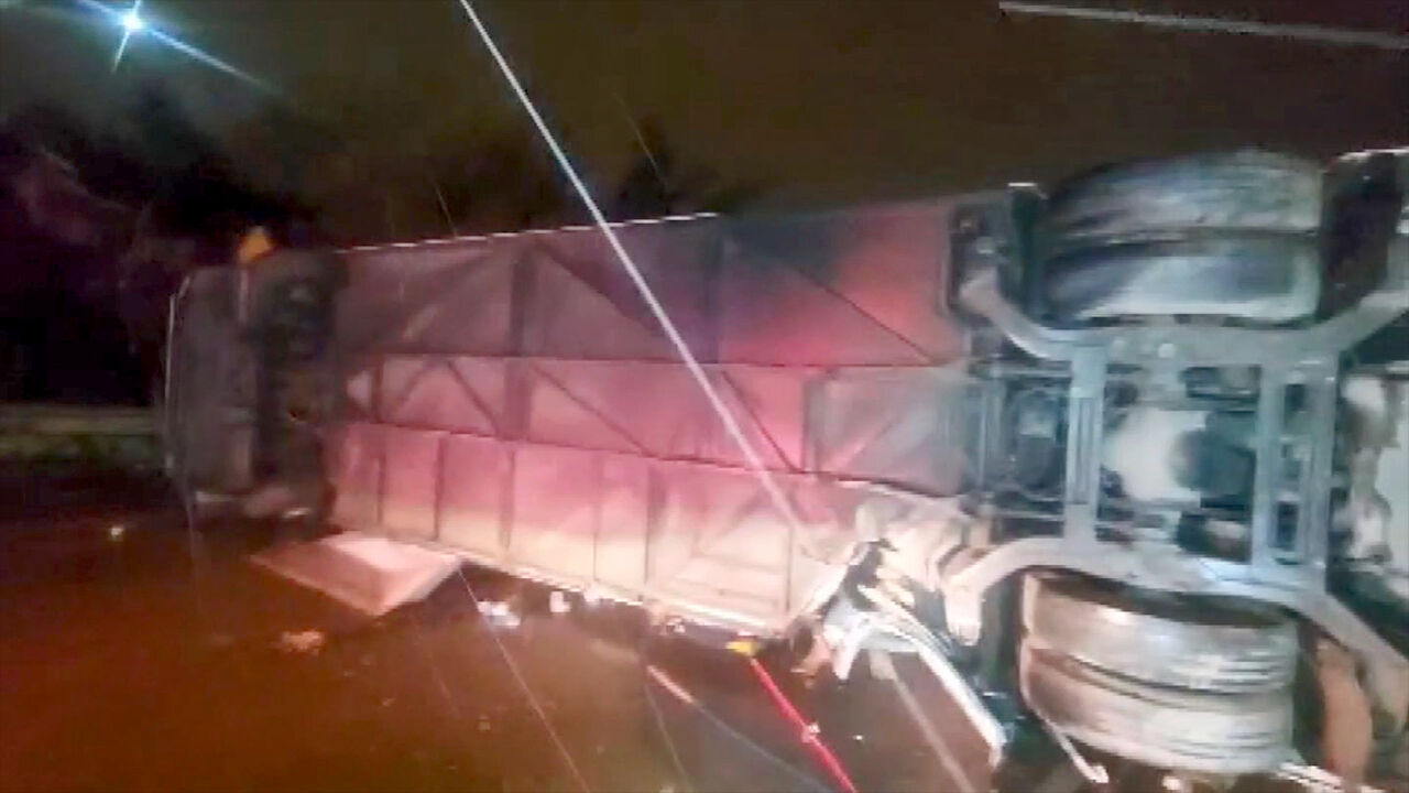 Balıkesir'de feci kaza! Yolcu otobüsü devrildi: Çok sayıda ölü ve yaralı