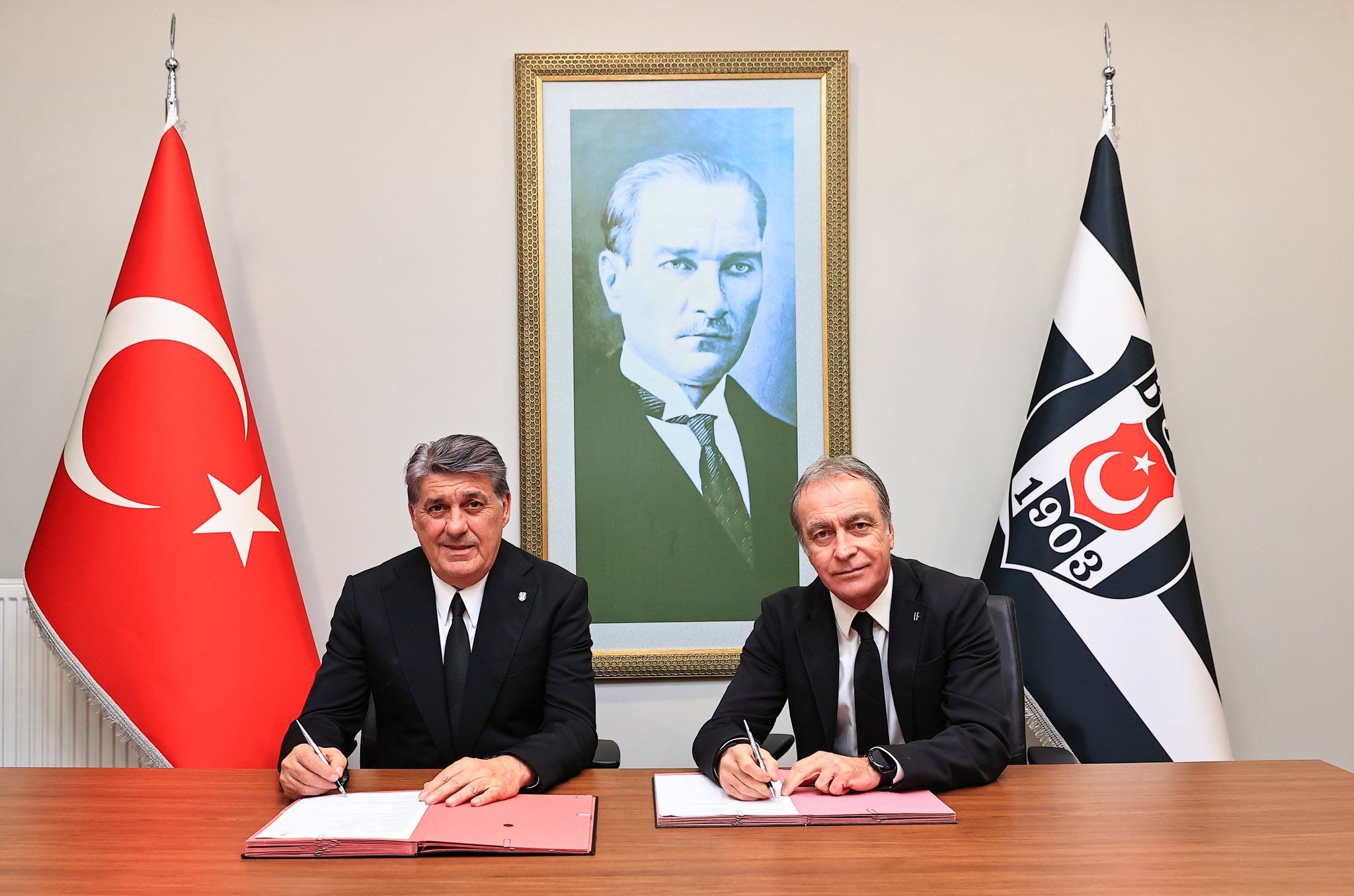 Beşiktaş Önder Özen'i resmen duyurdu! İşte görevi...