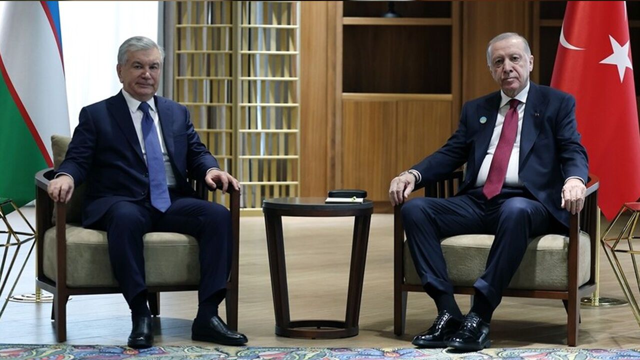 Erdoğan ve Mirziyoyev arasında kritik görüşme