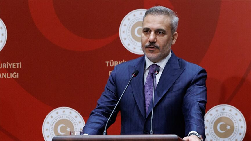 Katar ve Türkiye'den kardeş ülke Pakistan'a tam destek