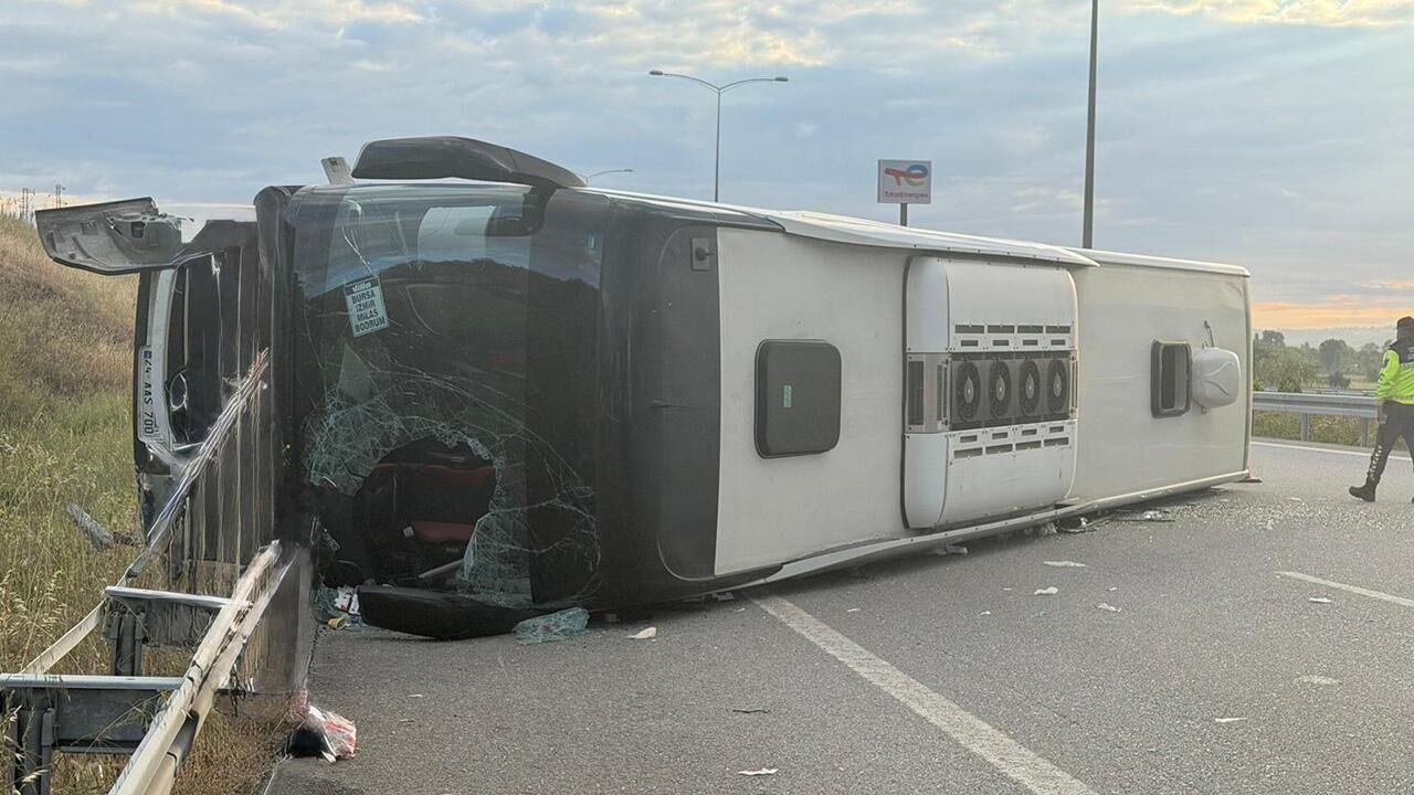 İstanbul-İzmir Otoyolu'nda kaza! Çok sayıda yaralı var
