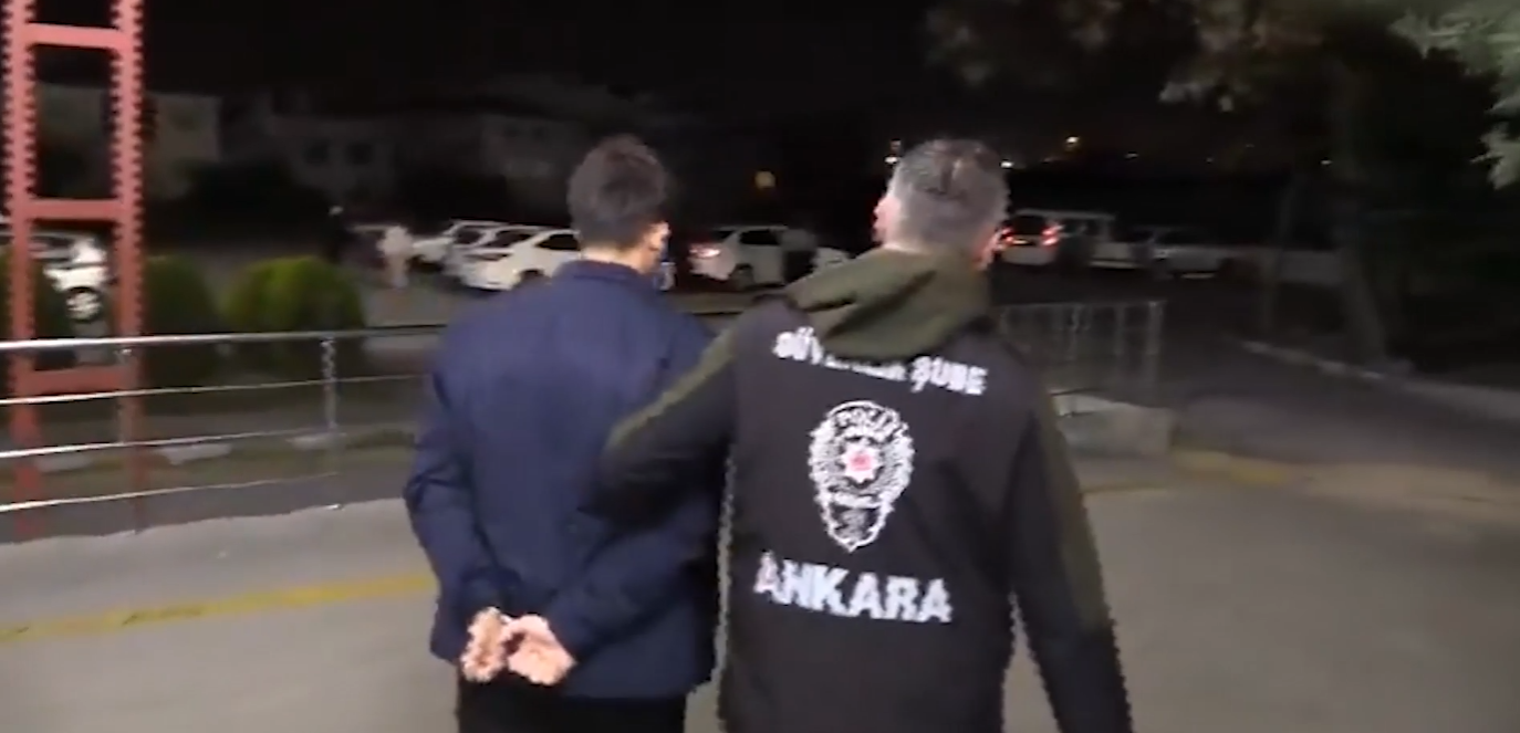 Odtu Turk Bayragına Saldiri (1)