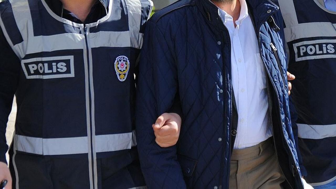 Torreira'ya Beyoğlu'nda Yumruklu Saldırı (2)