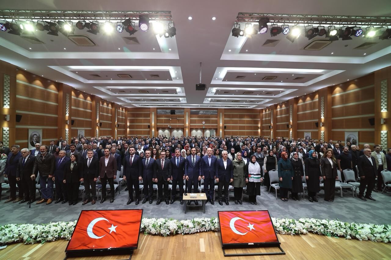AK Parti'ye dev katılım: 50 bin yeni üye...
