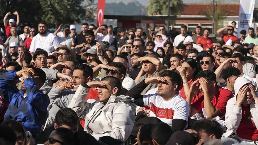 Dev Ekran Milli Maç (2)